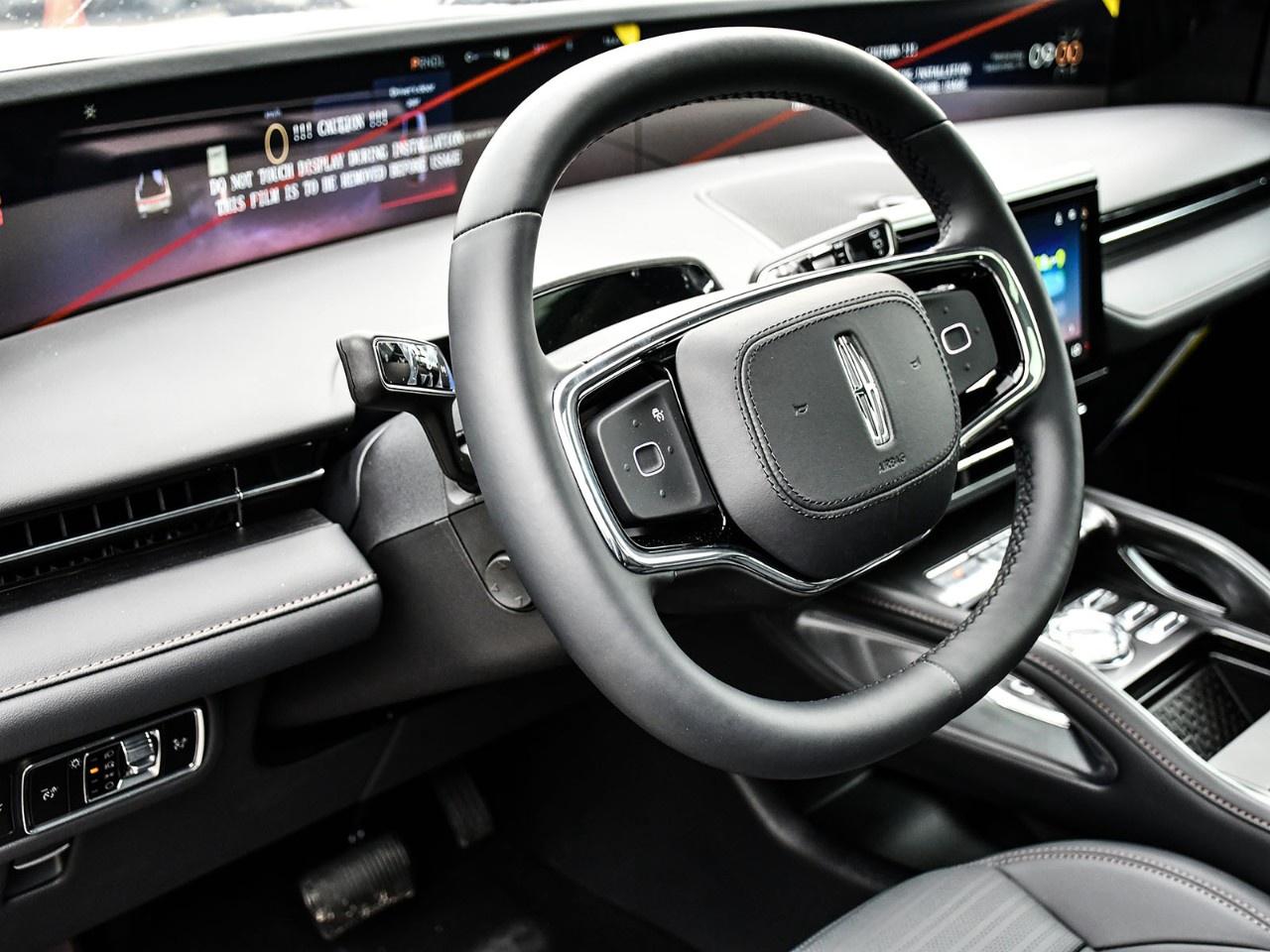 2026 Lincoln Nautilus Reserve AWD Photo