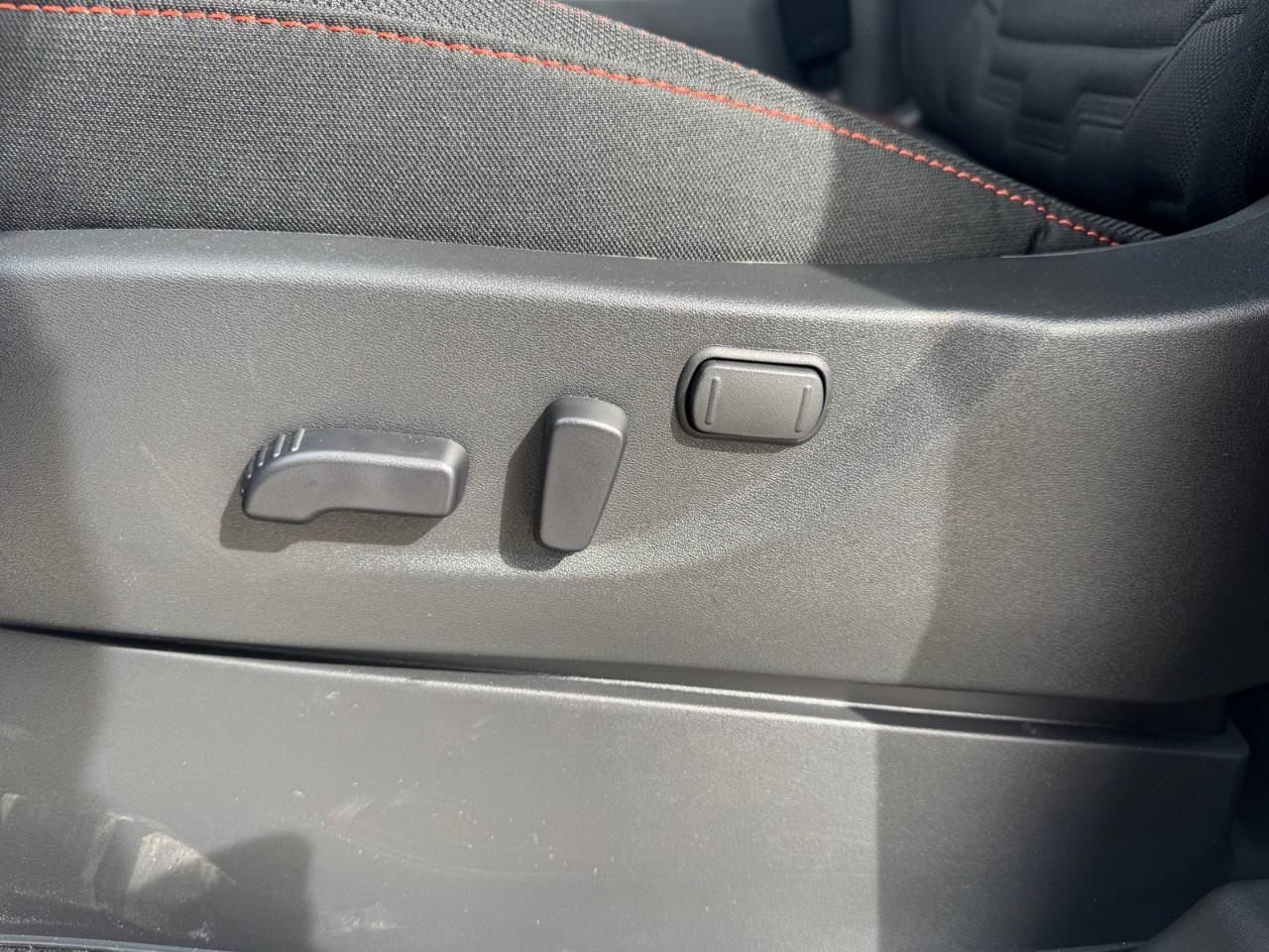 2027 Nissan Frontier Crew Cab 4x4 PRO-4X Photo