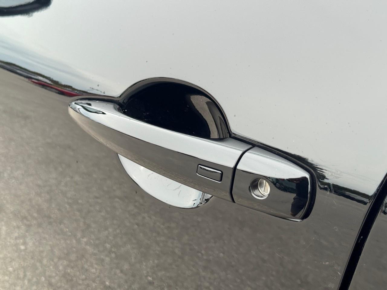 2026 Nissan Rogue AWD SV Moonroof Photo