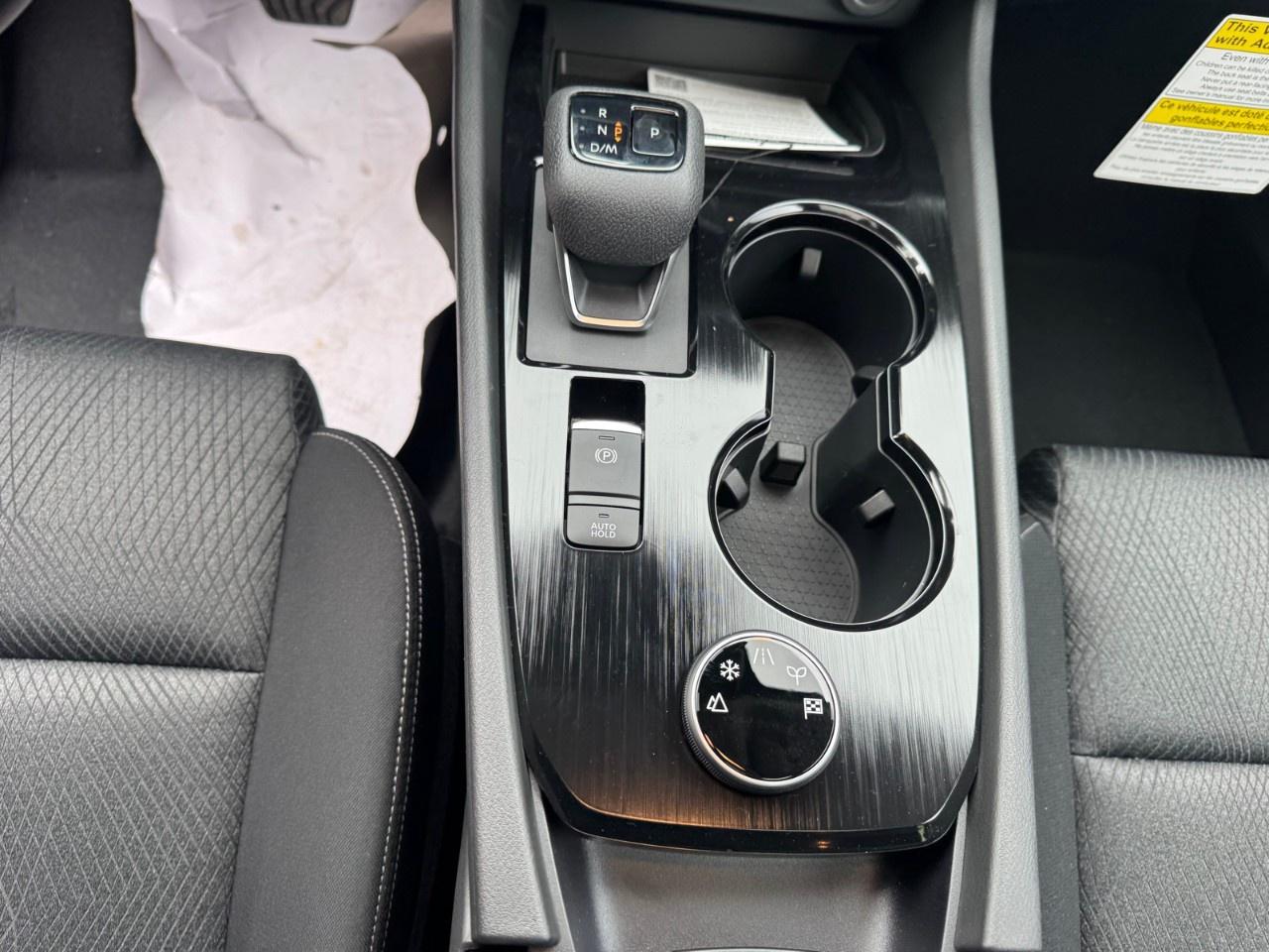 2026 Nissan Rogue AWD SV Moonroof Photo