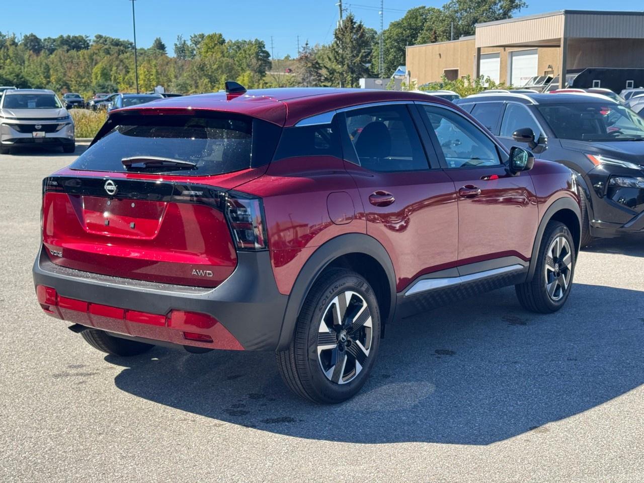 2027 Nissan Kicks SV AWD Photo3