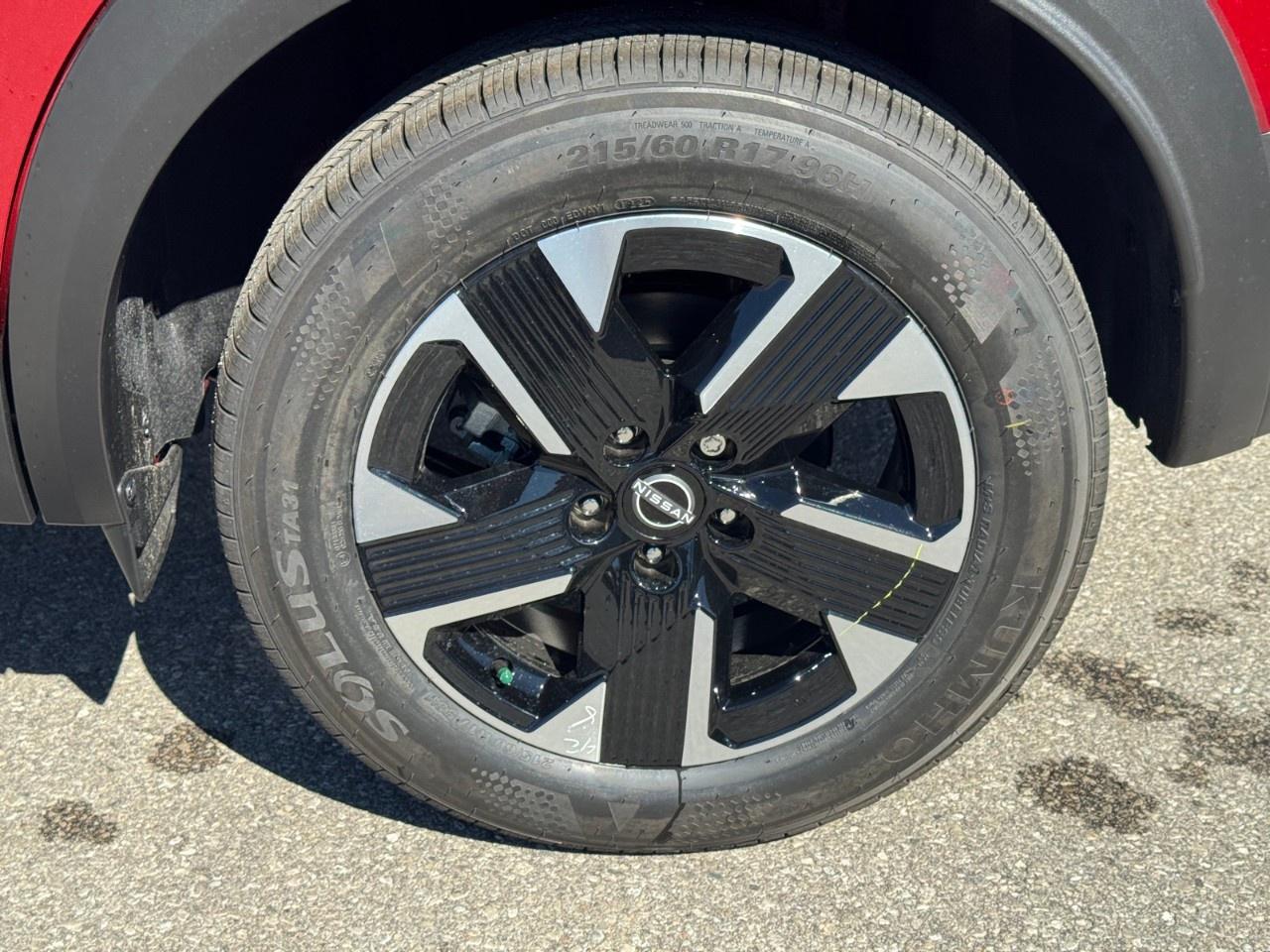 2027 Nissan Kicks SV AWD Photo