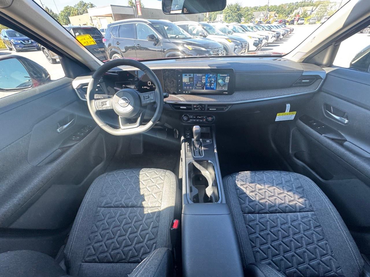 2027 Nissan Kicks SV AWD Photo