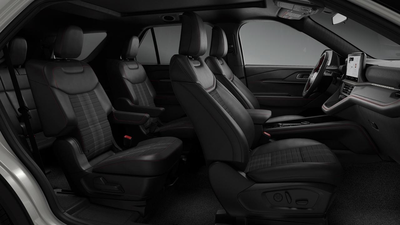 2026 Ford Explorer ST-Line 4WD Photo