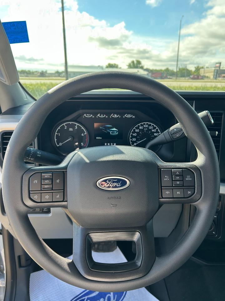 2026 Ford F-350 Super Duty SRW XLT 4WD Crew Cab 6.75' Box 613A Photo