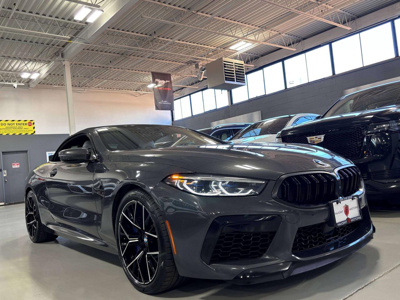 2020 BMW M8 CABRIOLET|AWD|V8TWINTURBO|CARBON|BOWERSWILKINS|HUD Photo