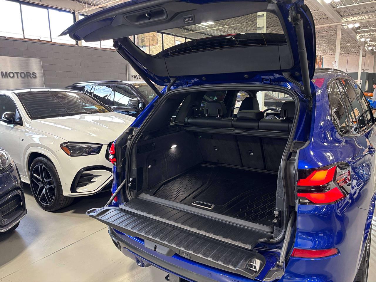 2026 BMW X5 M60i xDrive|NO LUX TAX|CARBON|HEADSUP|CLUSTERNAV|+ Photo