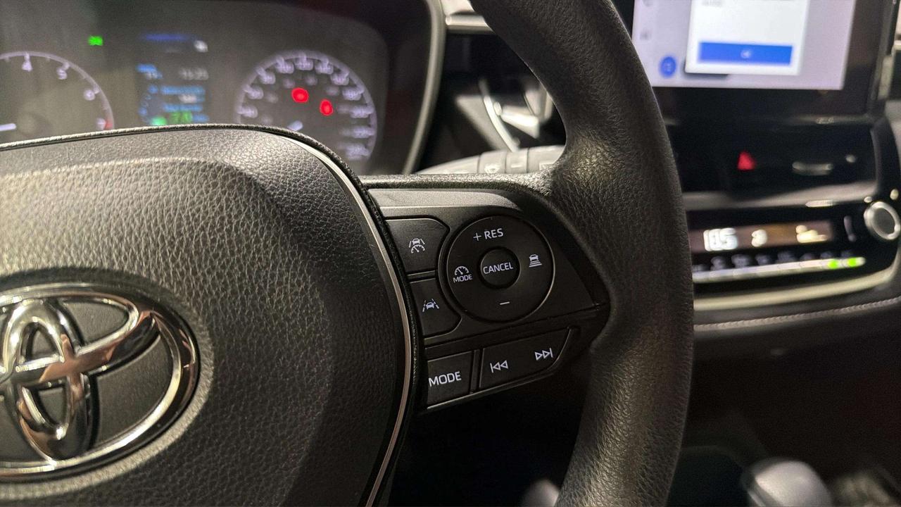2025 Toyota Corolla SE| CLEAN CARFAX| 1 OWNER| TOYOTA SENSE| CARPLAY Photo