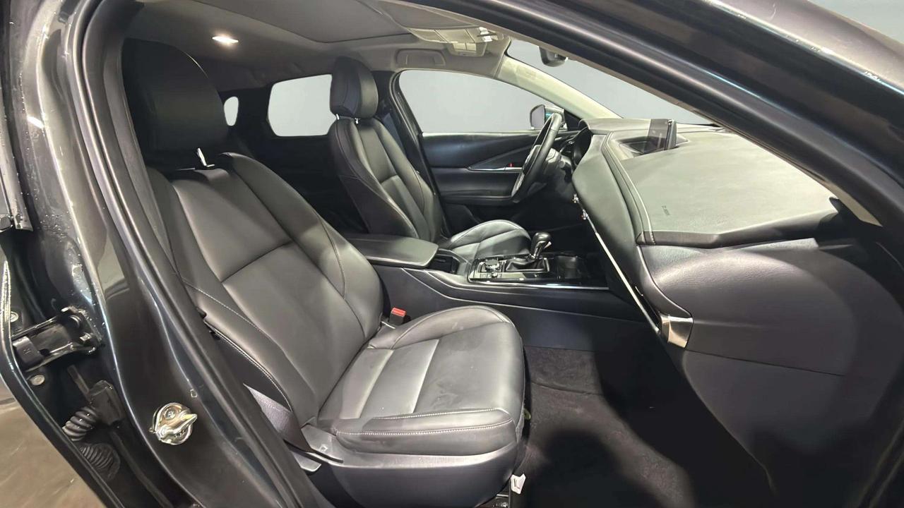 2025 Mazda CX-30 GS| CLEAN CARFAX| LEATHER| HTD SEATS| CARPLAY Photo