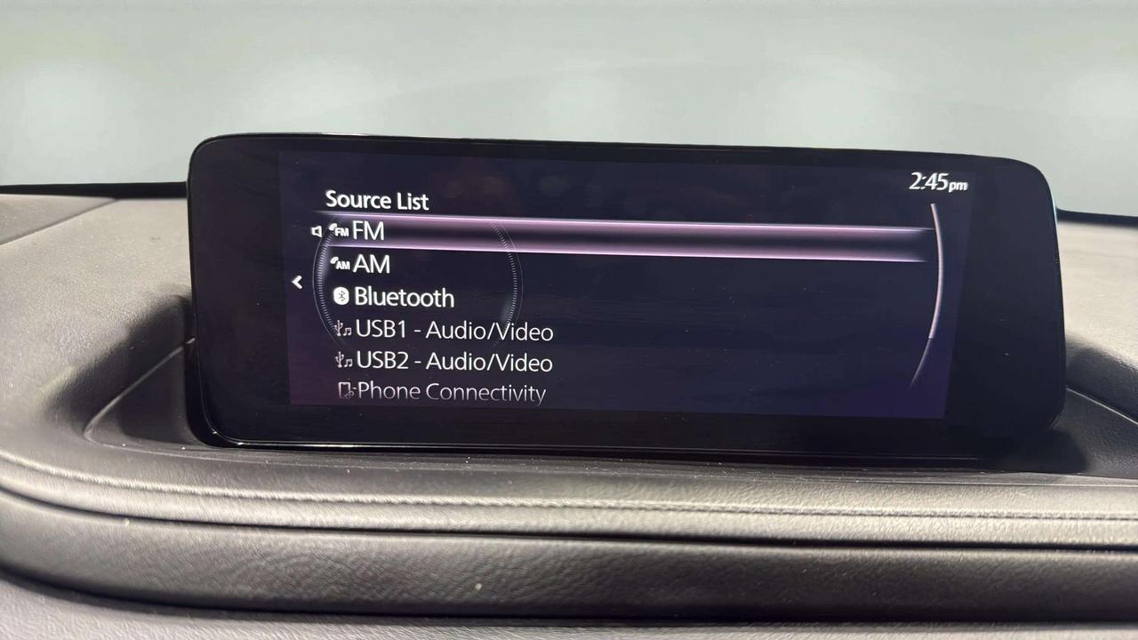 2025 Mazda CX-30 GS| CLEAN CARFAX| LEATHER| HTD SEATS| CARPLAY Photo