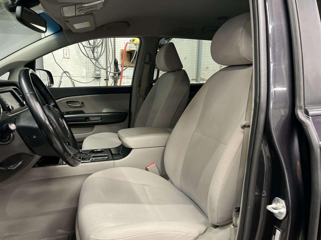 2020 Kia Sedona 7-PASS | HTD SEATS | CARPLAY | CRUISE | BLUETOOTH Photo