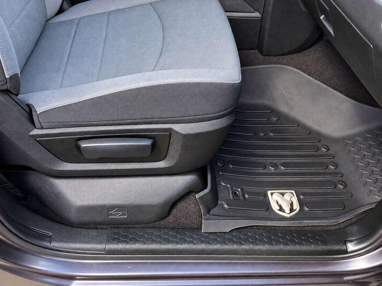 2021 RAM 1500 Night Edition Quad V6 |Sub Zero |Liner Cover | 4X4 Photo