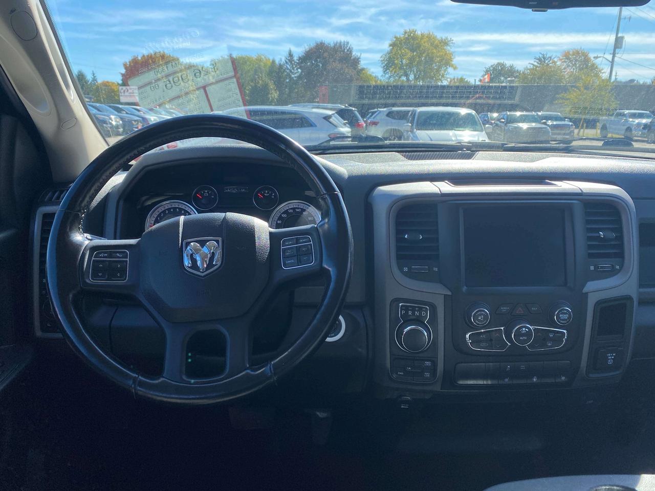 2020 RAM 1500 EXPRESS, 4X4, CLEAN CARFAX,REMOTE START, 5.7L! - Photo #12