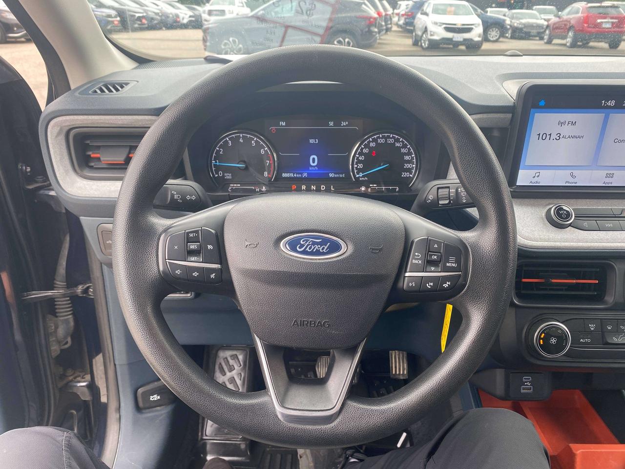 2022 Ford Maverick XLT, SUNROOF, LOW MILEAGE, 4.5FT BOX! Photo