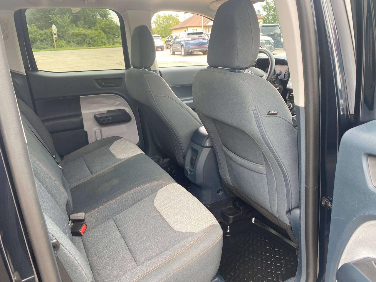 2022 Ford Maverick XLT, SUNROOF, LOW MILEAGE, 4.5FT BOX! Photo