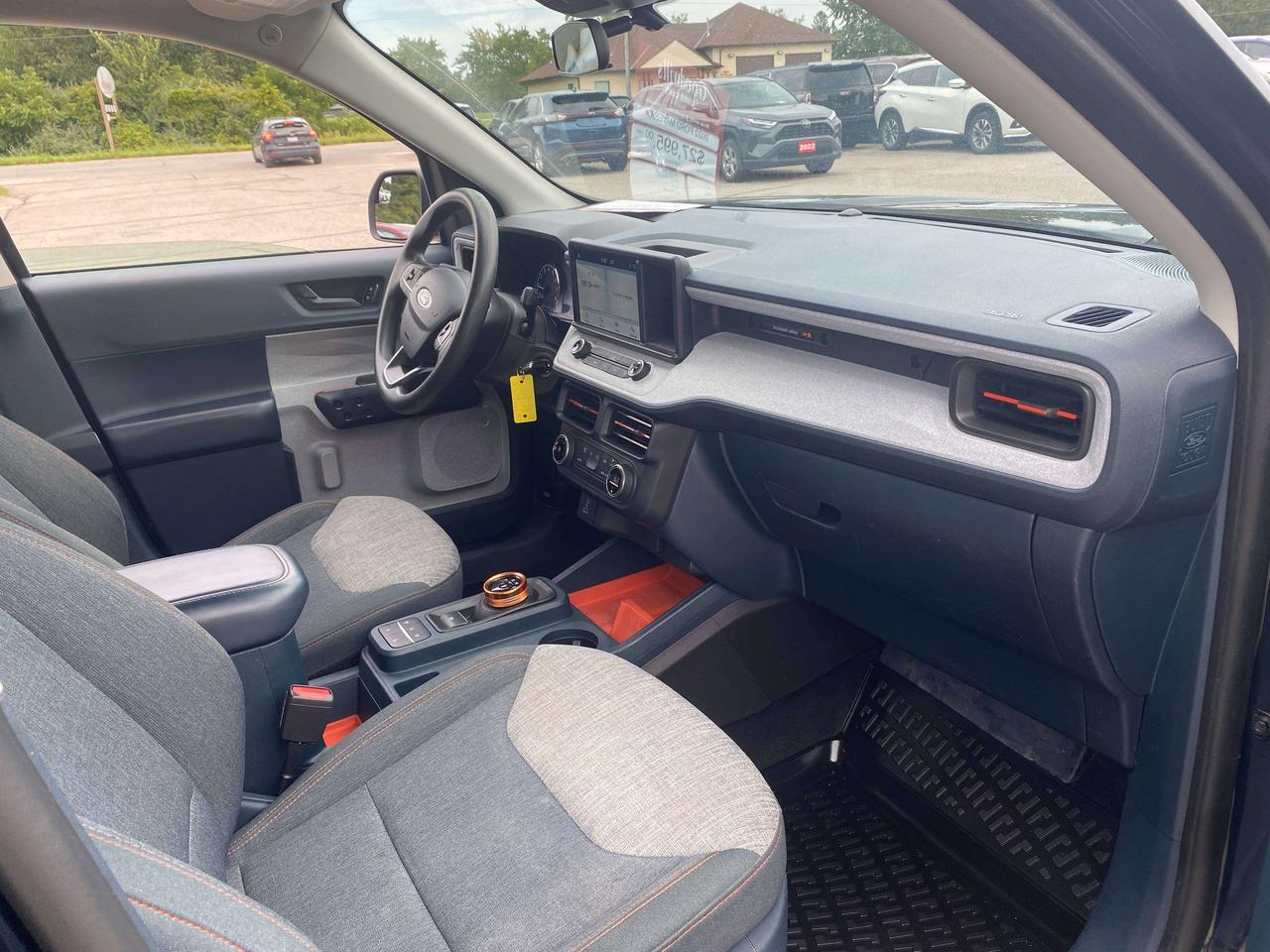 2022 Ford Maverick XLT, SUNROOF, LOW MILEAGE, 4.5FT BOX! Photo