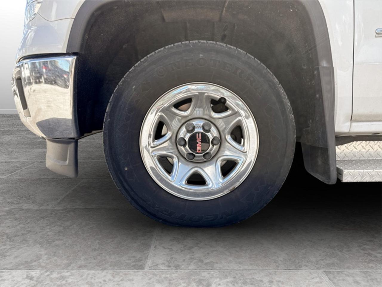 2014 GMC Sierra 1500 **VERY LOW KMS** Photo