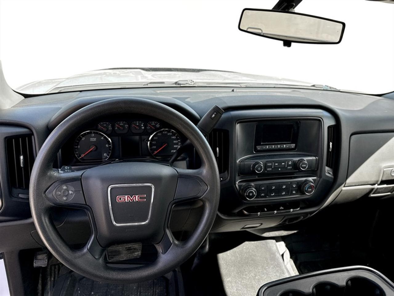 2014 GMC Sierra 1500 **VERY LOW KMS** Photo