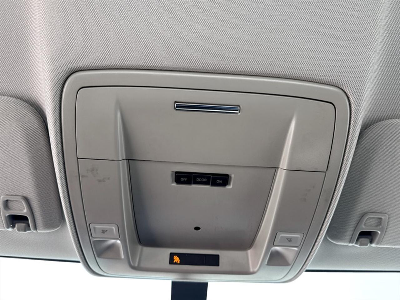 2014 GMC Sierra 1500 **VERY LOW KMS** Photo
