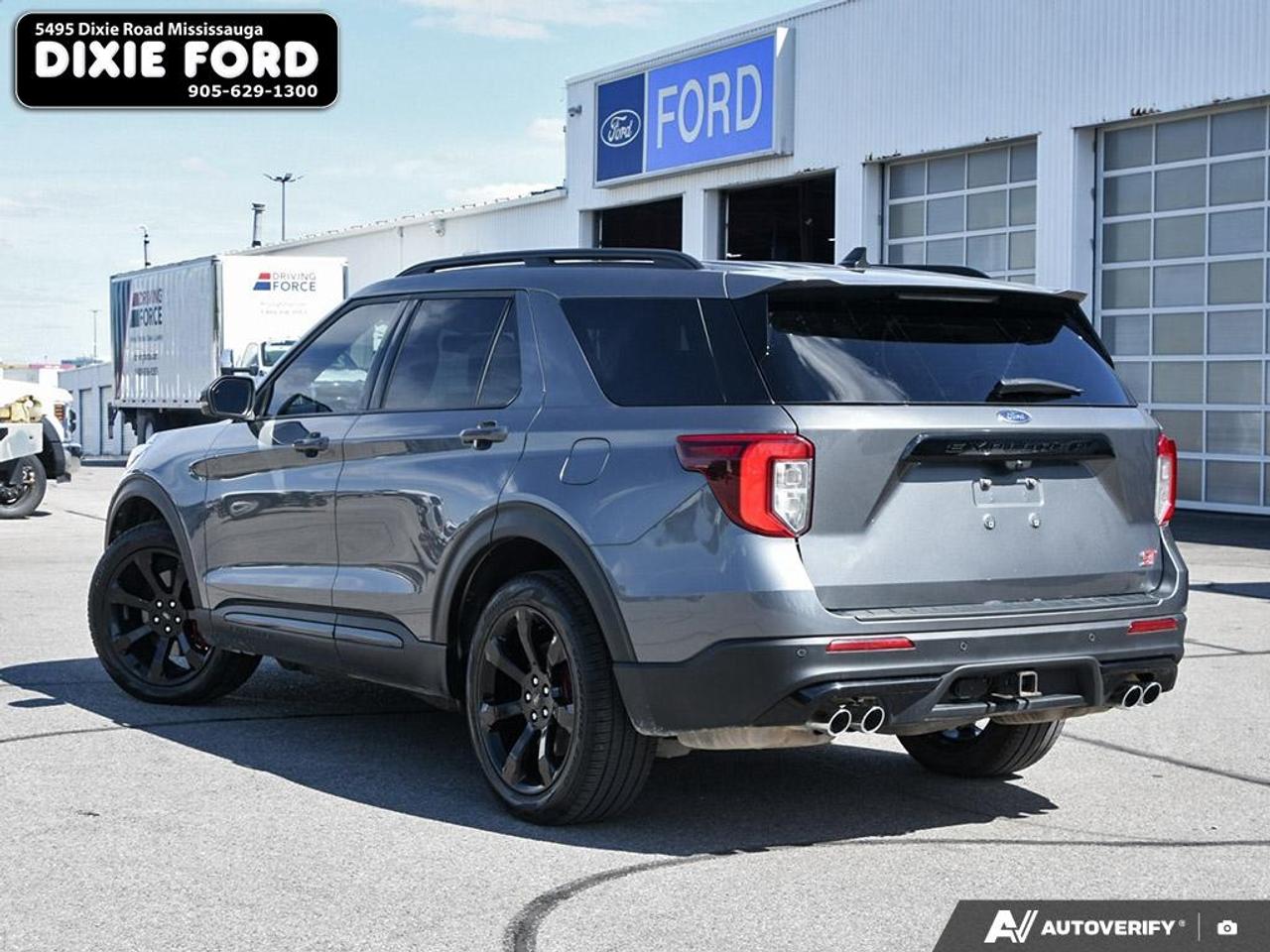 2024 Ford Explorer ST Photo