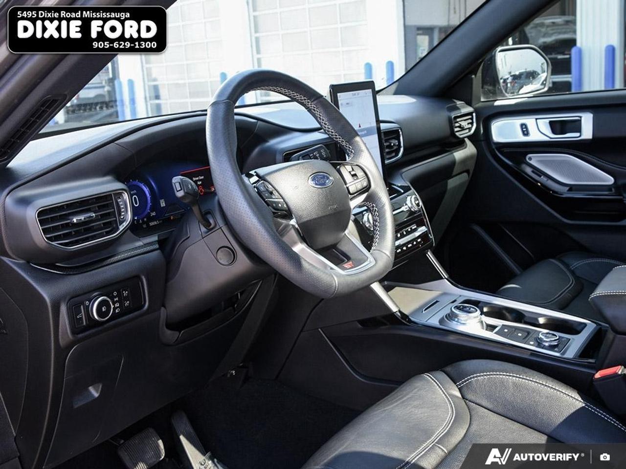 2024 Ford Explorer ST Photo