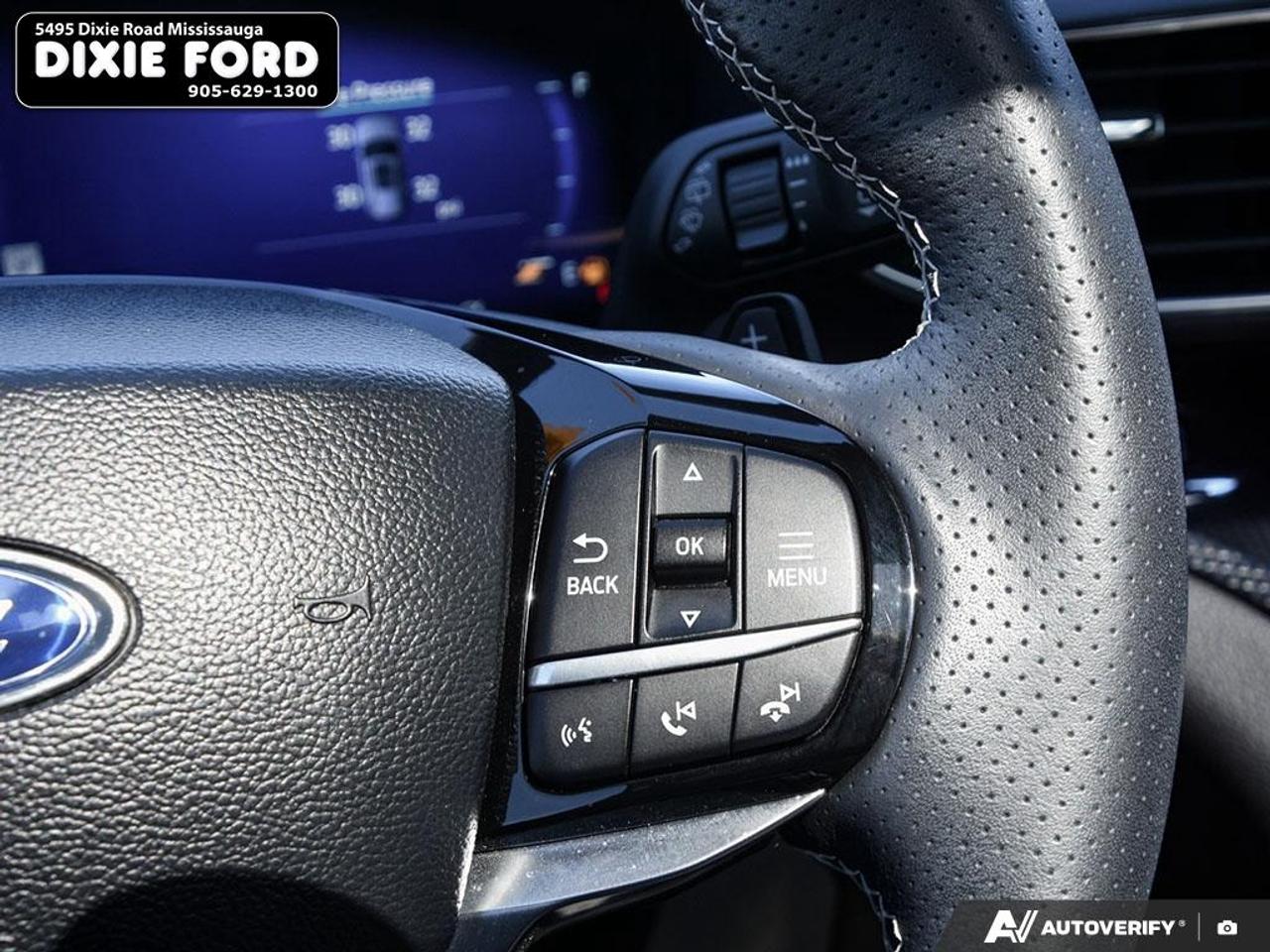 2024 Ford Explorer ST Photo