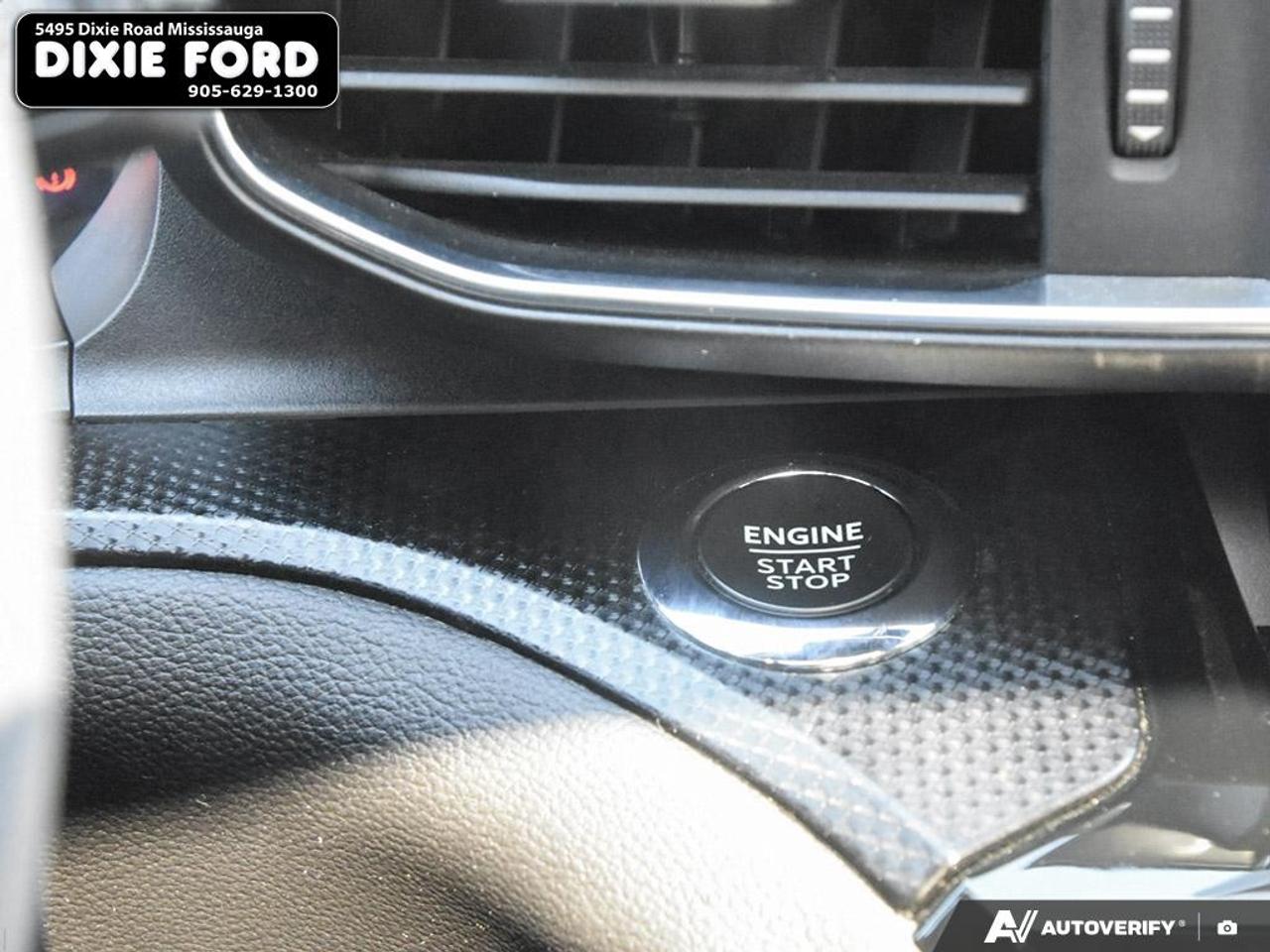 2024 Ford Explorer ST Photo