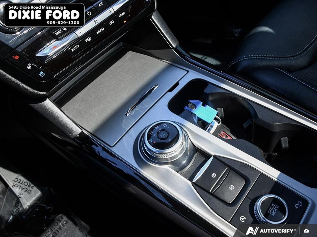 2024 Ford Explorer ST Photo