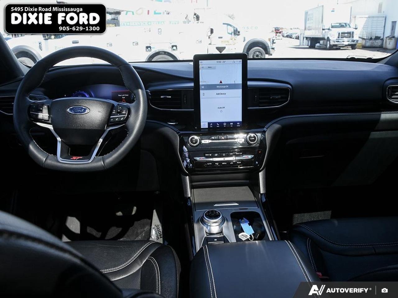 2024 Ford Explorer ST Photo