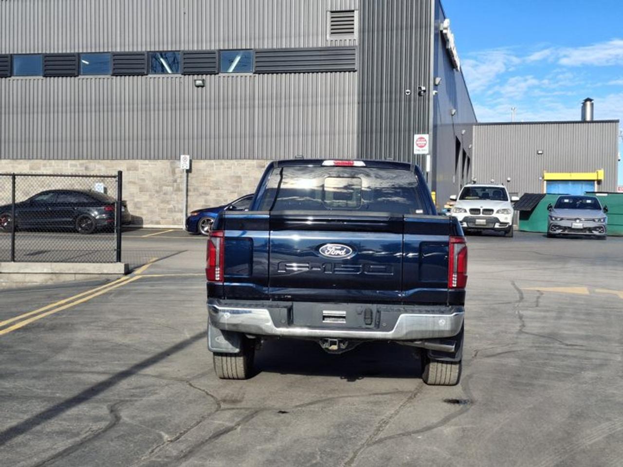 2025 Ford F-150 Lariat Crew 4X4 | 502A | 3.5L Twin Turbo EcoBoost |  Leather | Sunroof | HUD | Nav | and More ! Photo