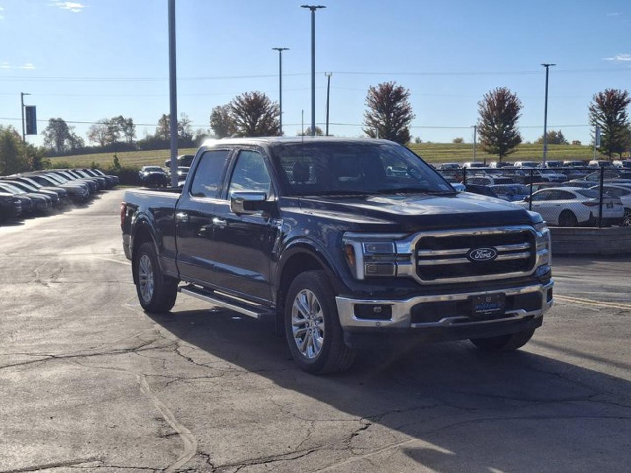 2025 Ford F-150 Lariat Crew 4X4 | 502A | 3.5L Twin Turbo EcoBoost |  Leather | Sunroof | HUD | Nav | and More ! Photo