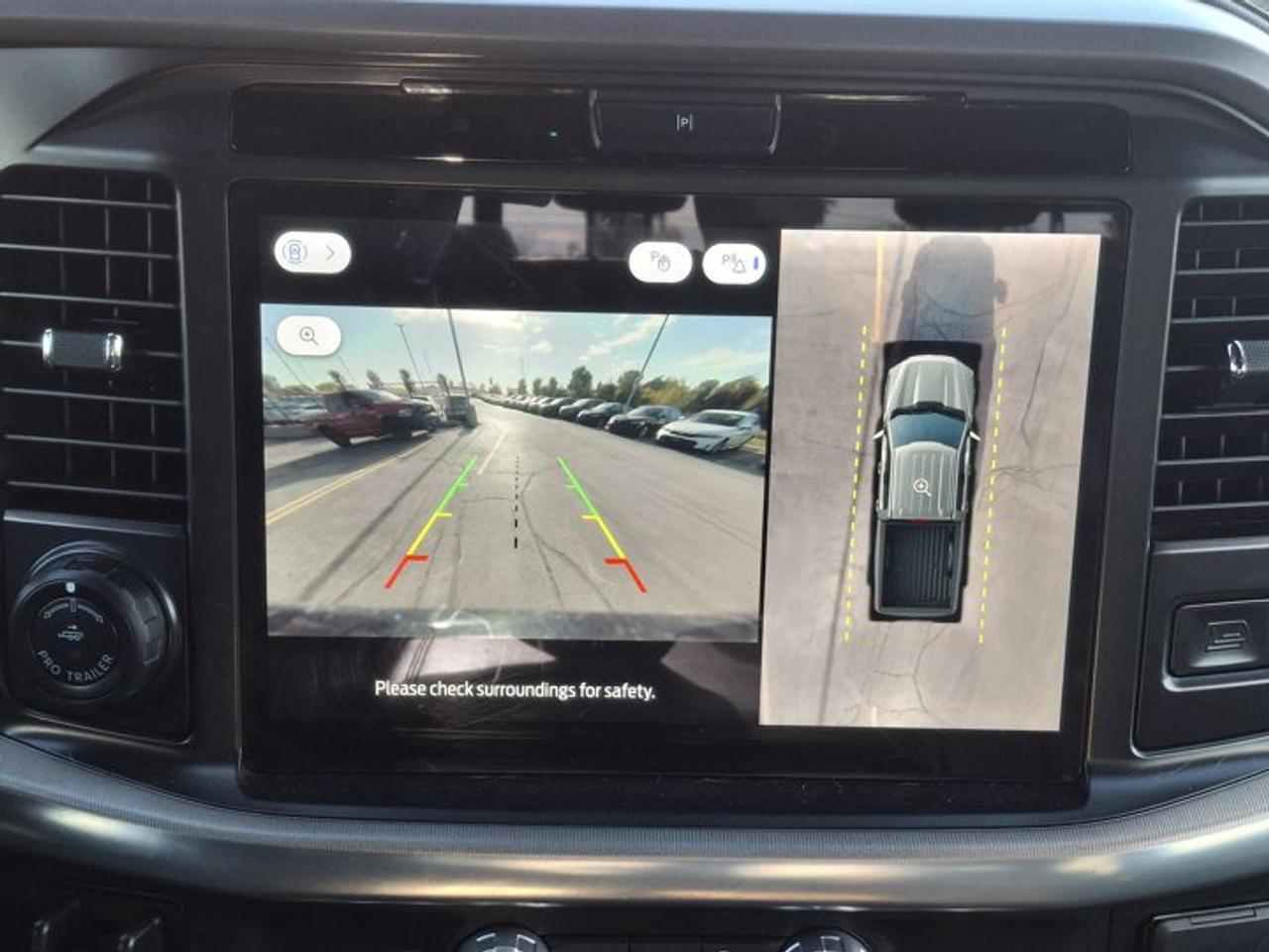 2025 Ford F-150 Lariat Crew 4X4 | 502A | 3.5L Twin Turbo EcoBoost |  Leather | Sunroof | HUD | Nav | and More ! Photo