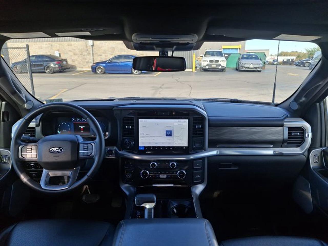 2025 Ford F-150 Lariat Crew 4X4 | 502A | 3.5L Twin Turbo EcoBoost |  Leather | Sunroof | HUD | Nav | and More ! Photo