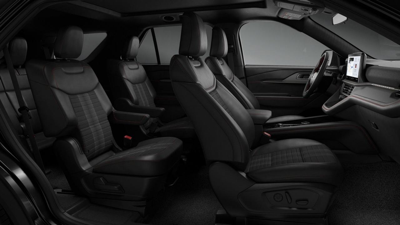 2027 Ford Explorer ST-Line Photo