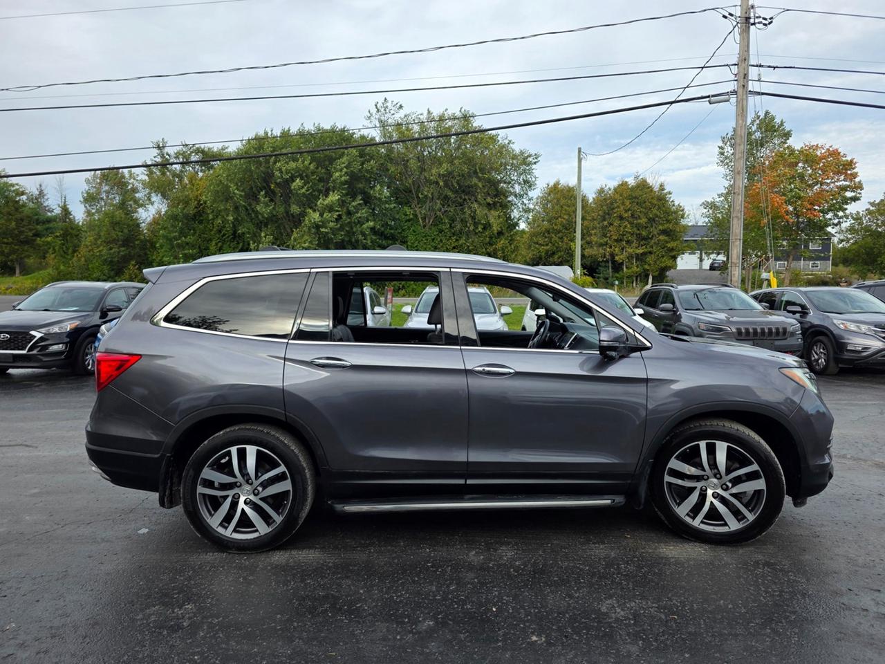 2018 Honda Pilot Touring Photo