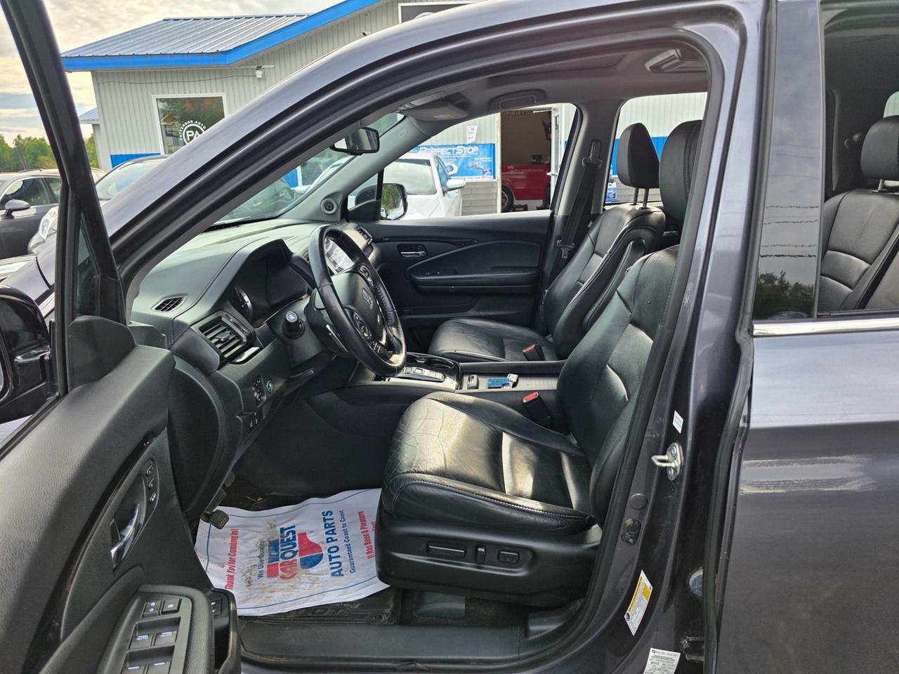 2018 Honda Pilot Touring Photo