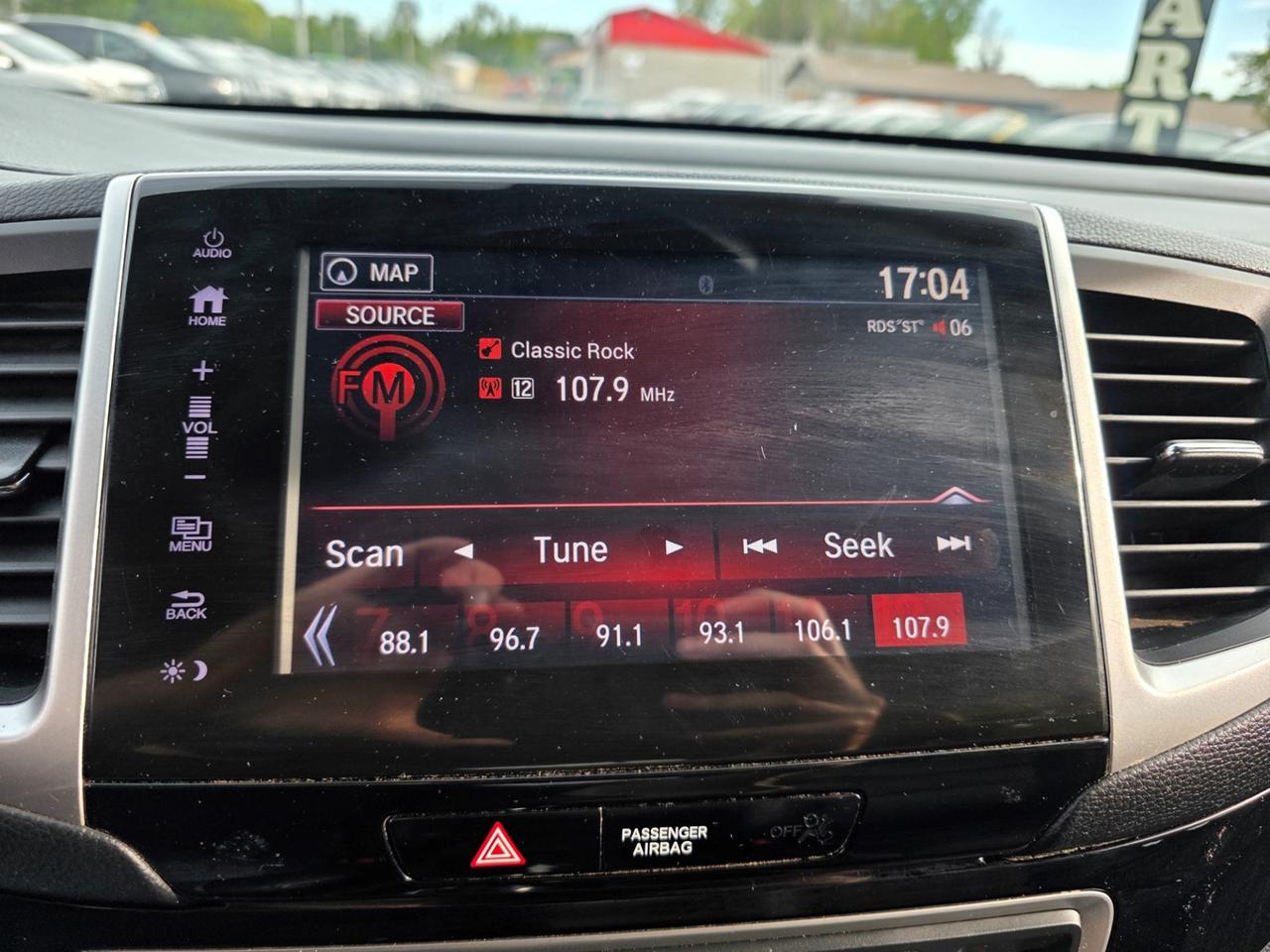 2018 Honda Pilot Touring Photo