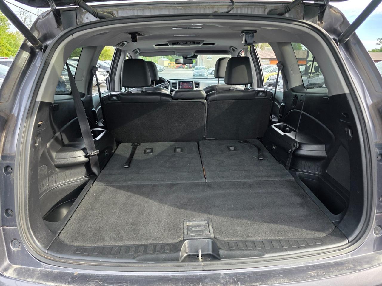 2018 Honda Pilot Touring Photo