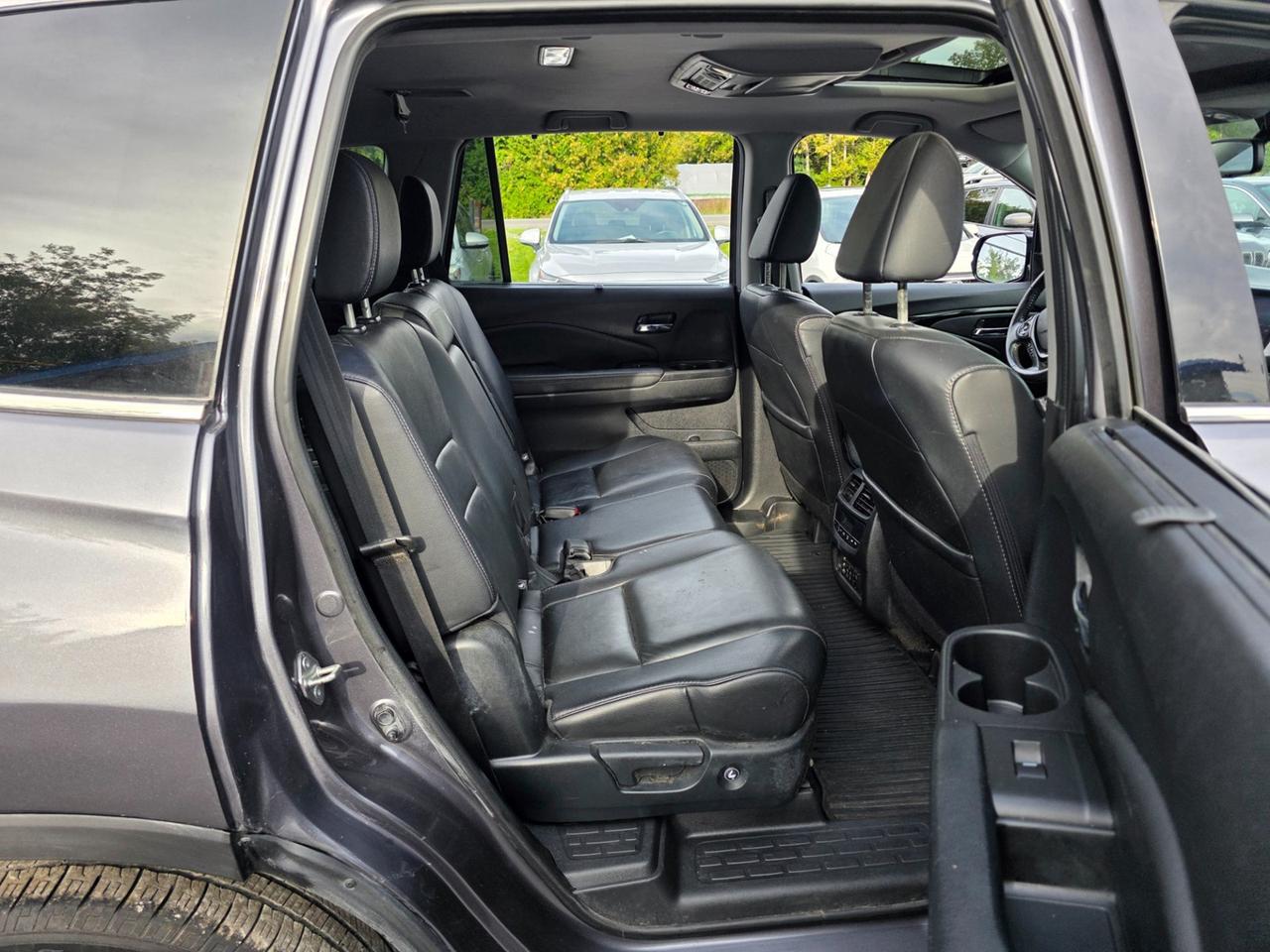 2018 Honda Pilot Touring Photo
