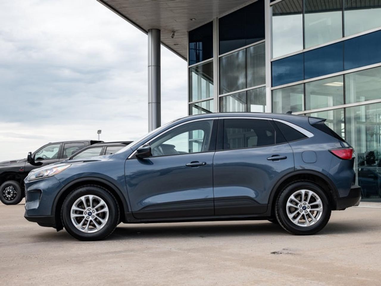 2020 Ford Escape SE Photo