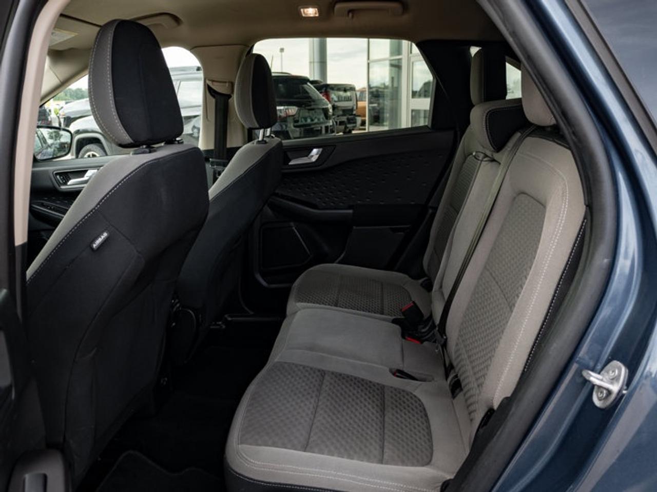 2020 Ford Escape SE Photo