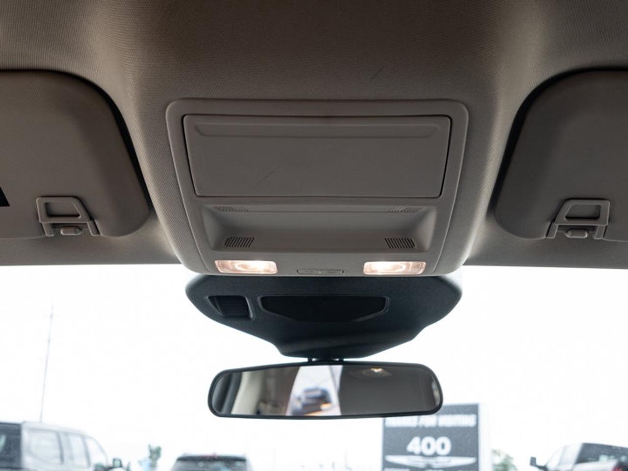 2020 Ford Escape SE Photo