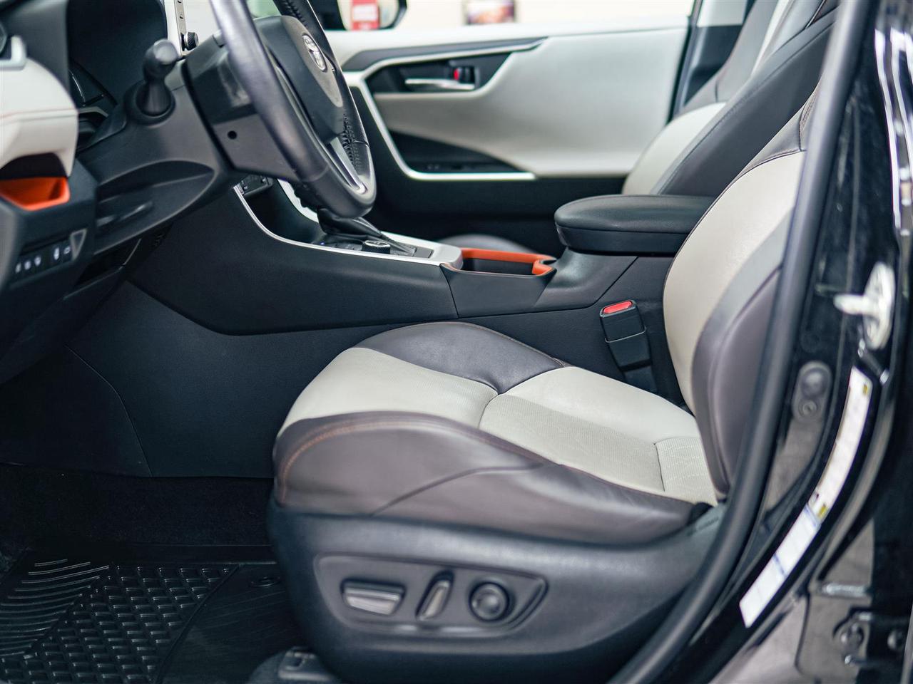 2020 Toyota RAV4 TRAIL AWD | TOYOTA SERVICED | NO ACCIDENTS Photo