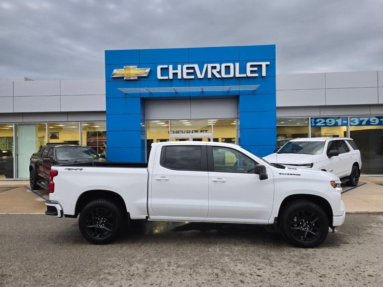 2026 Chevrolet Silverado 1500 Crew Cab Short Box 4-Wheel Drive RST Photo5