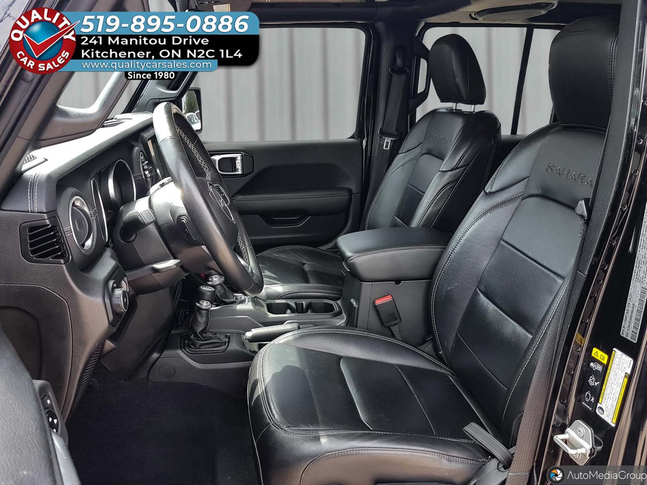 2023 Jeep Wrangler Unlimited Sahara 4x4 *LEATHER-NAVIGATION* Photo