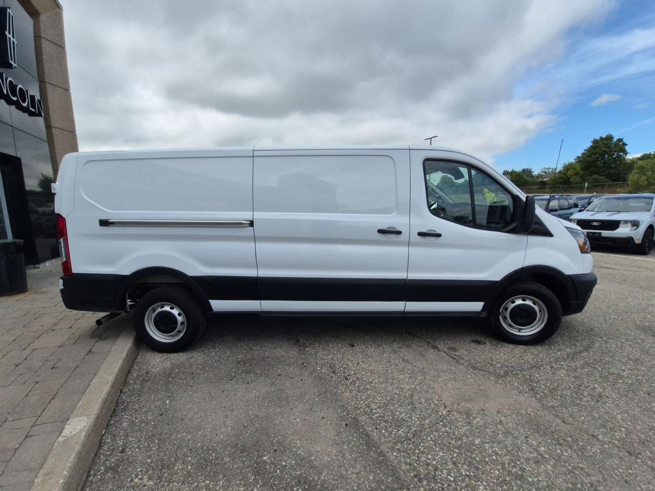 2025 Ford Transit LOW ROOF! TRANSIT 250, BULKHEAD. REAR CAMERA! Photo3