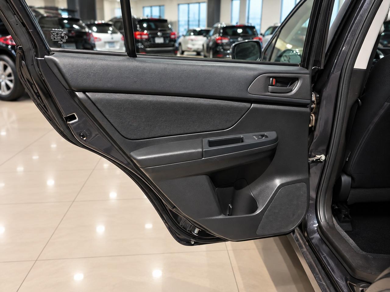 2012 Subaru Impreza 2.0i Photo