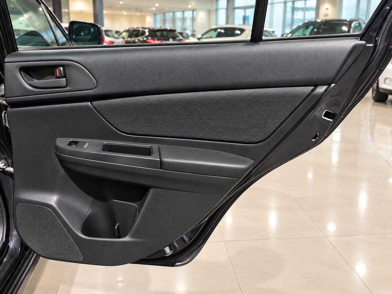 2012 Subaru Impreza 2.0i Photo