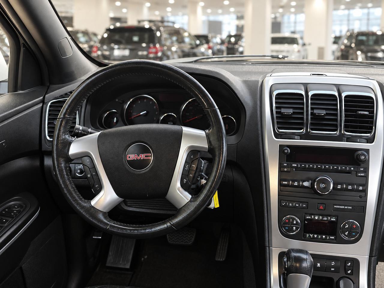 2012 GMC Acadia SLT2 Photo