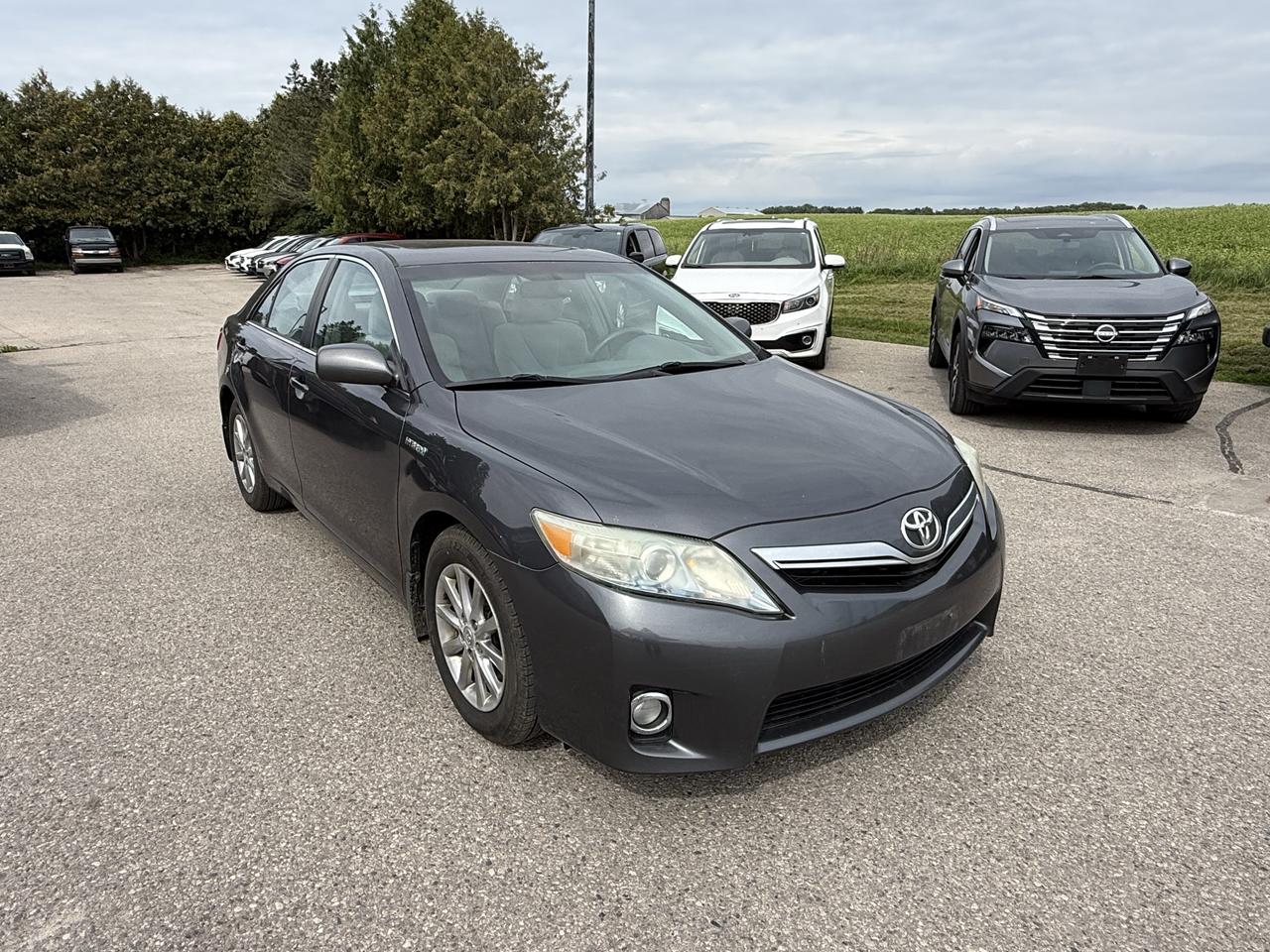 2011 Toyota Camry Hybrid Le upgrade hybrid sunroof - Photo #1
